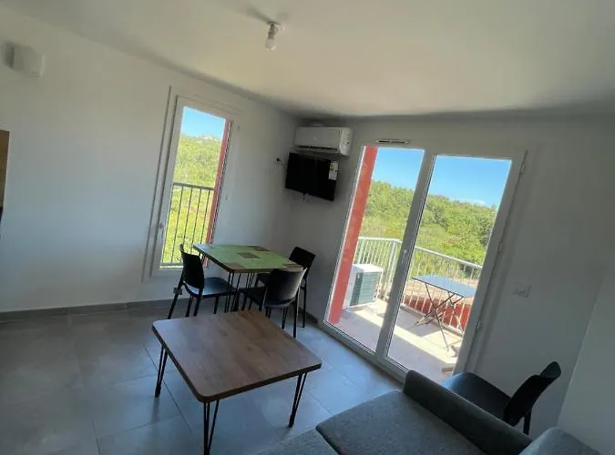Апартаменты T2 Avec Balcon Chez Jeff Lucchini *